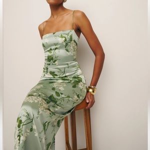 Reformation Frankie Silk Dress in Tea Garden, Size 6